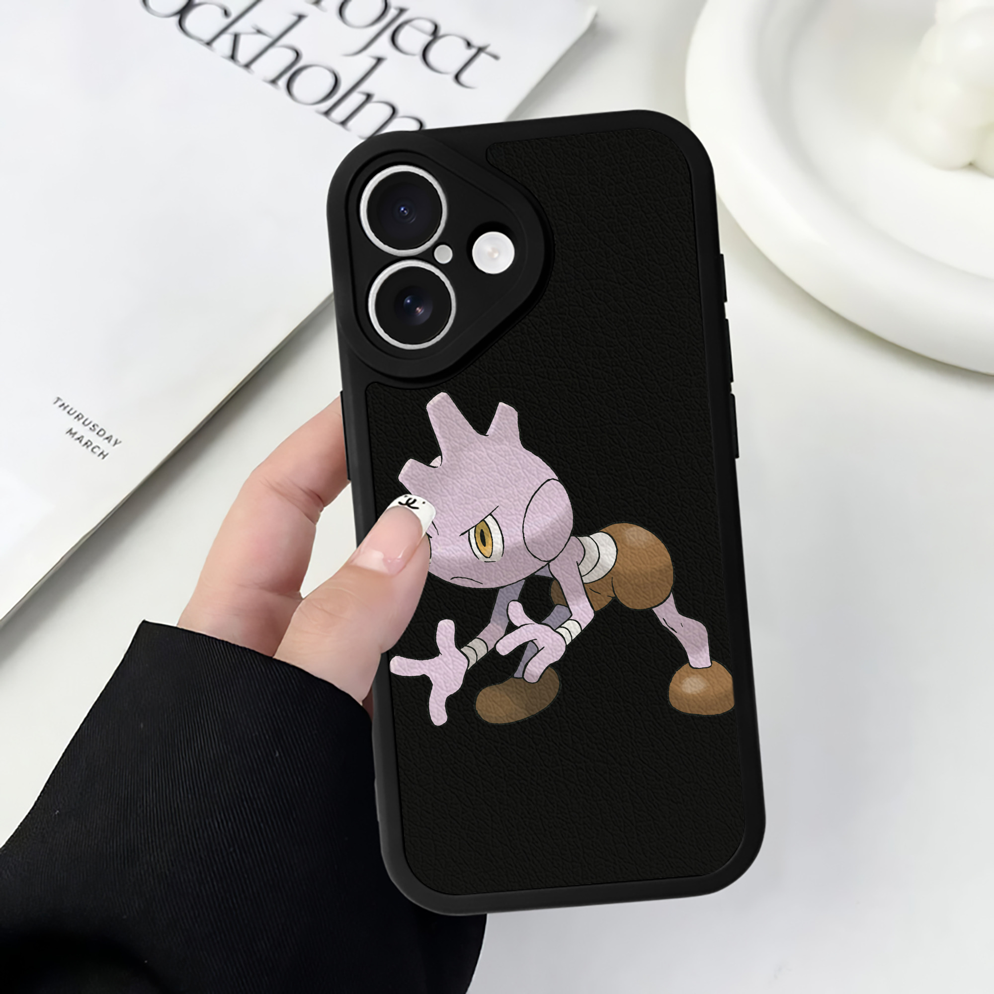 （画像用） ポケットモンスター Pokémon 【iPhone 16シリーズ対応】シリコンスマホケース（レザー調） 材質：シリコン
